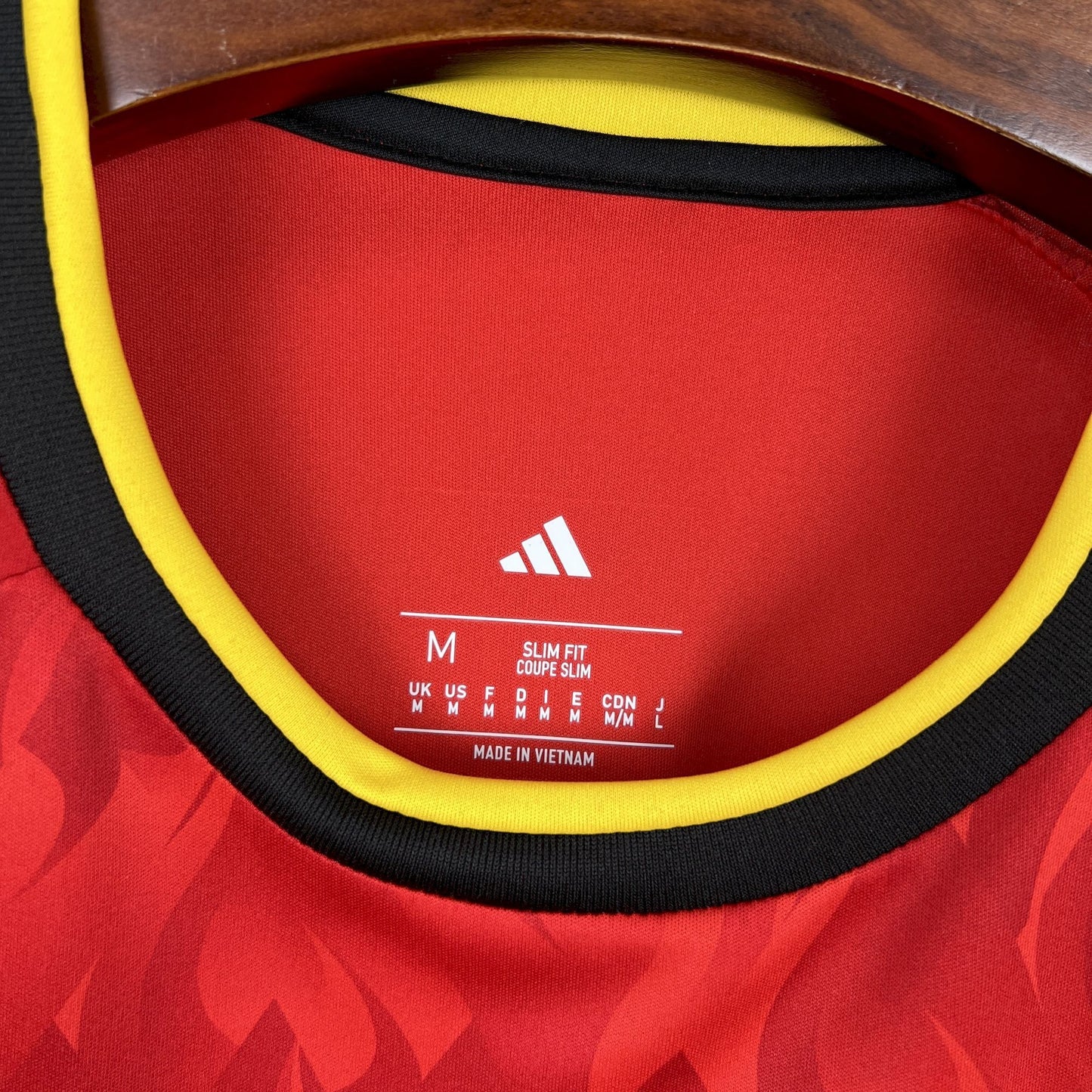 Camiseta Bélgica Local Mundial 2026 - Versión Fan