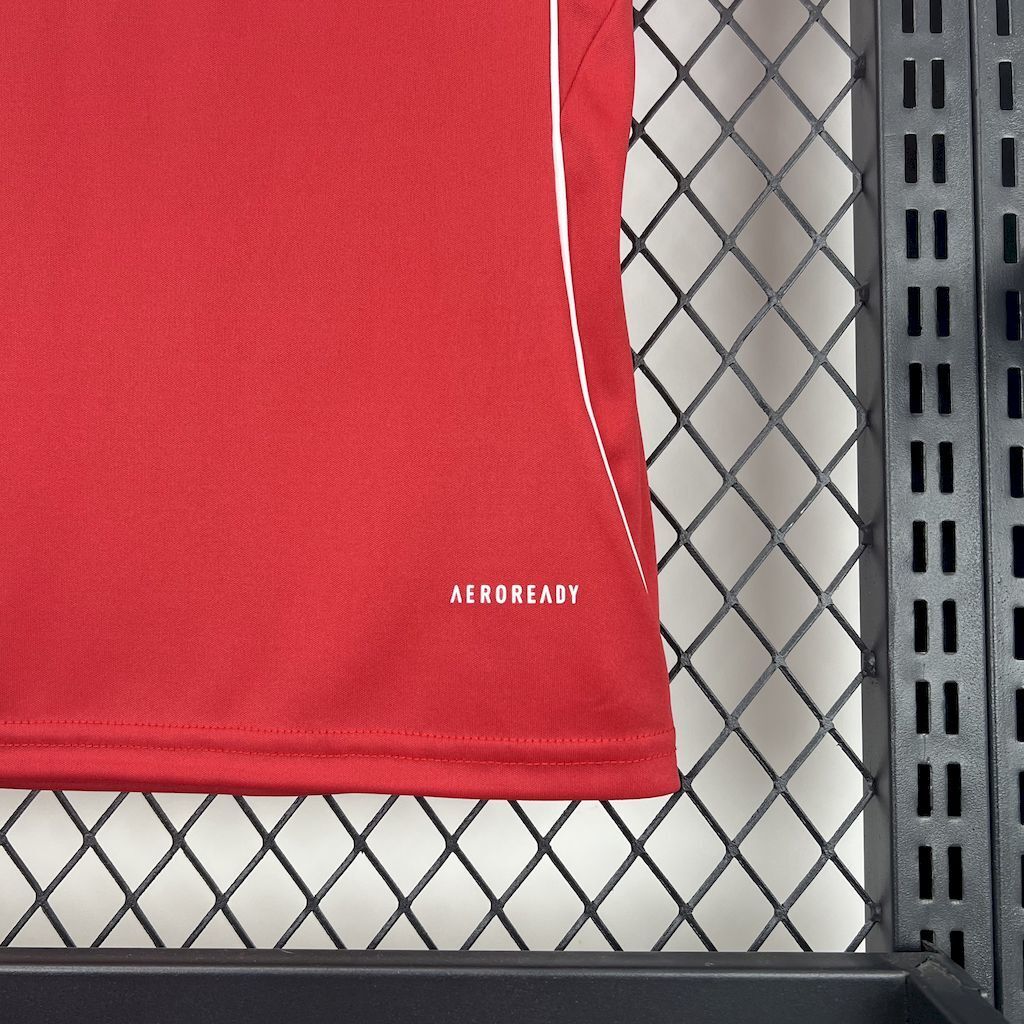 Kit Niño Liverpool Local 25/26