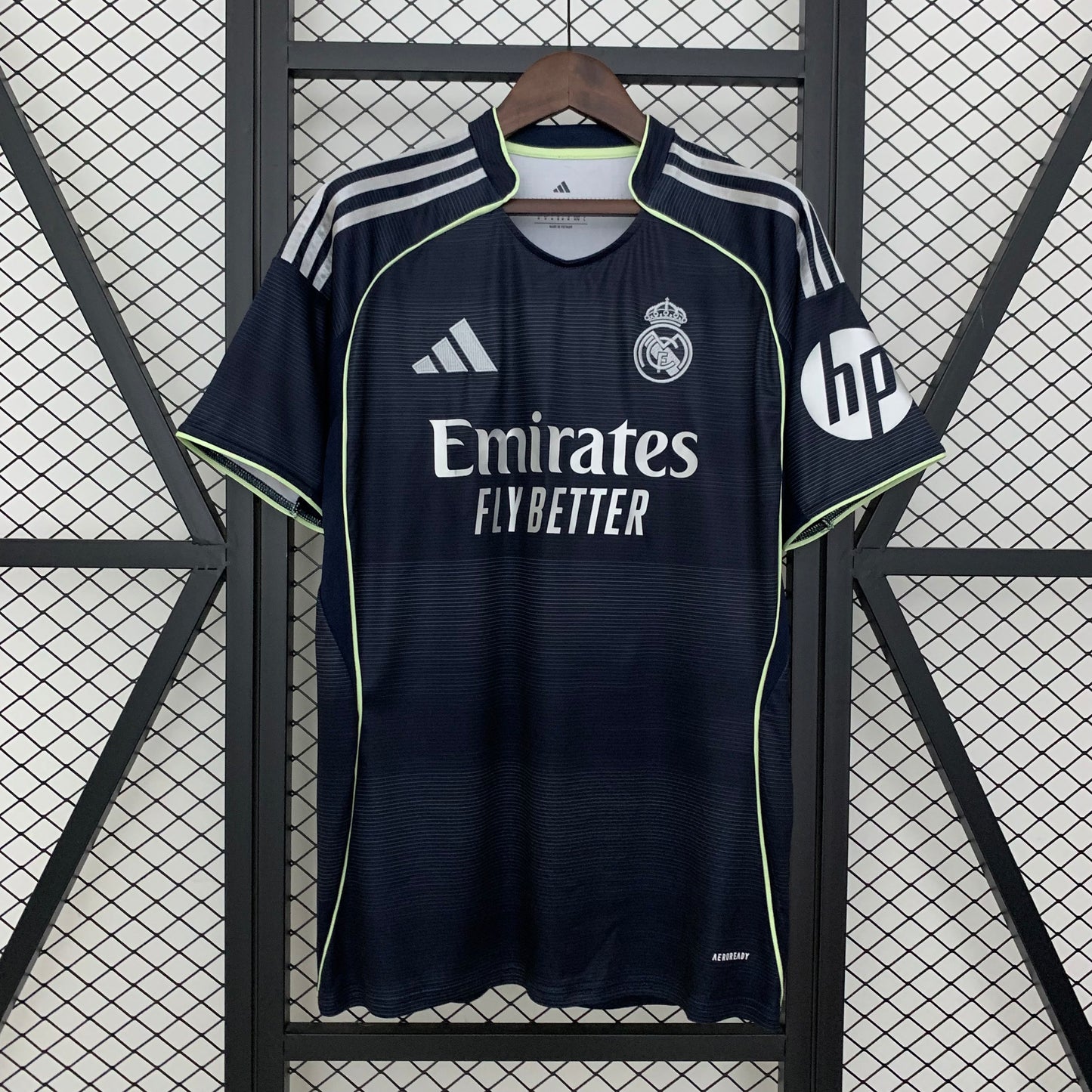 Camiseta Real Madrid Visita 25/26 - Versión Fan