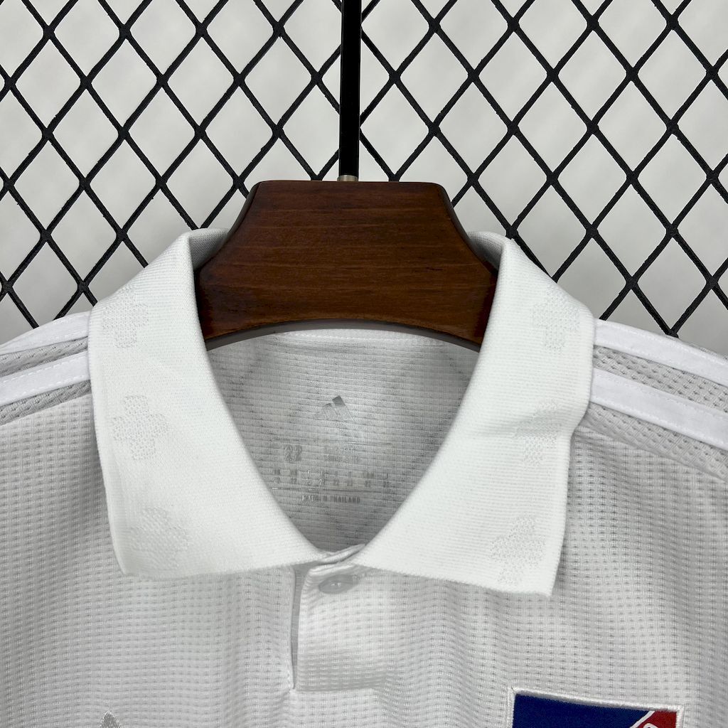 Kit Niño Colo Colo Centenario Blanca