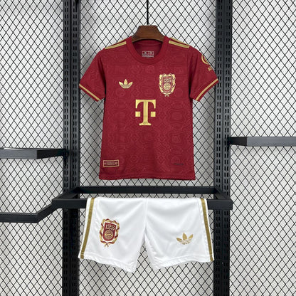 Kit Niño Bayern Múnich 125 Años