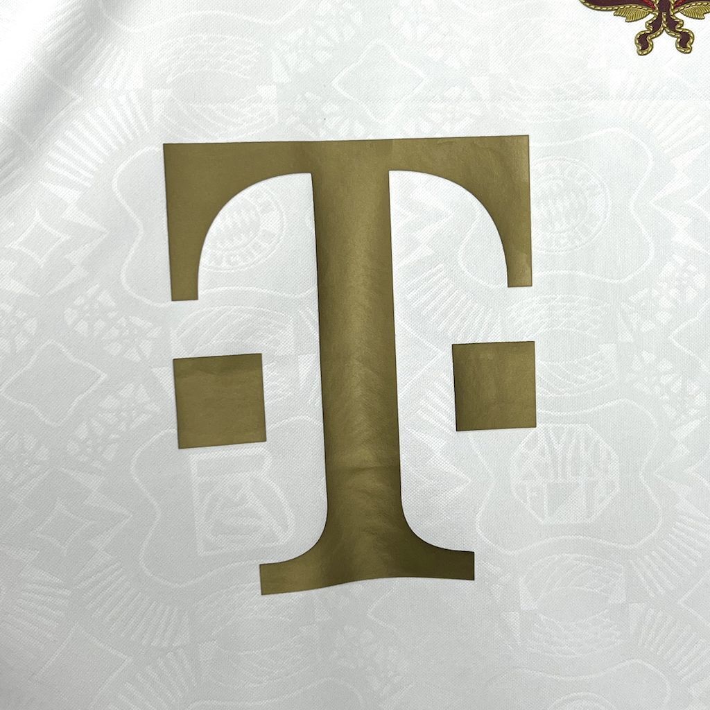 Camiseta Bayern Múnich 125 Años Blanca - Versión Fan