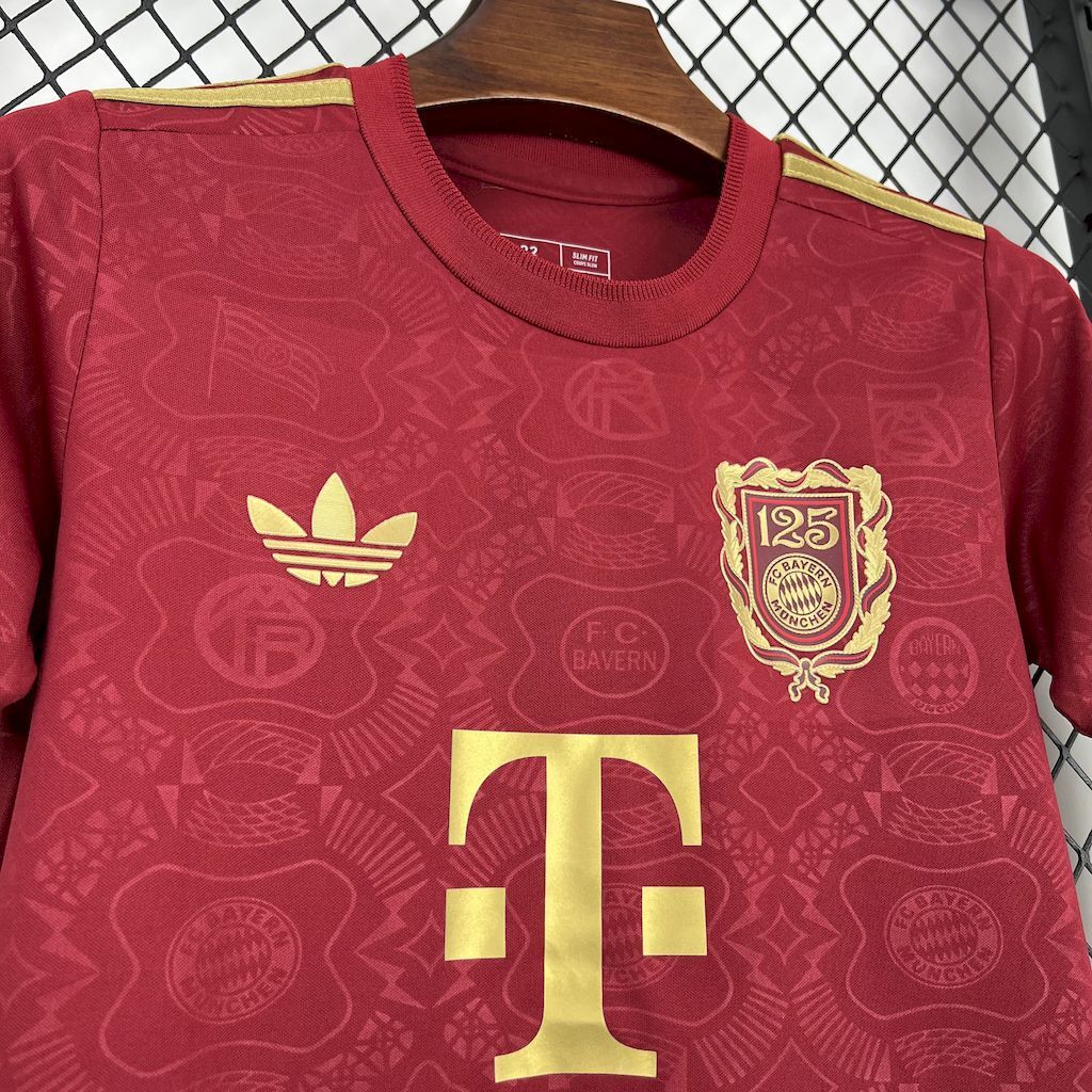 Kit Niño Bayern Múnich 125 Años