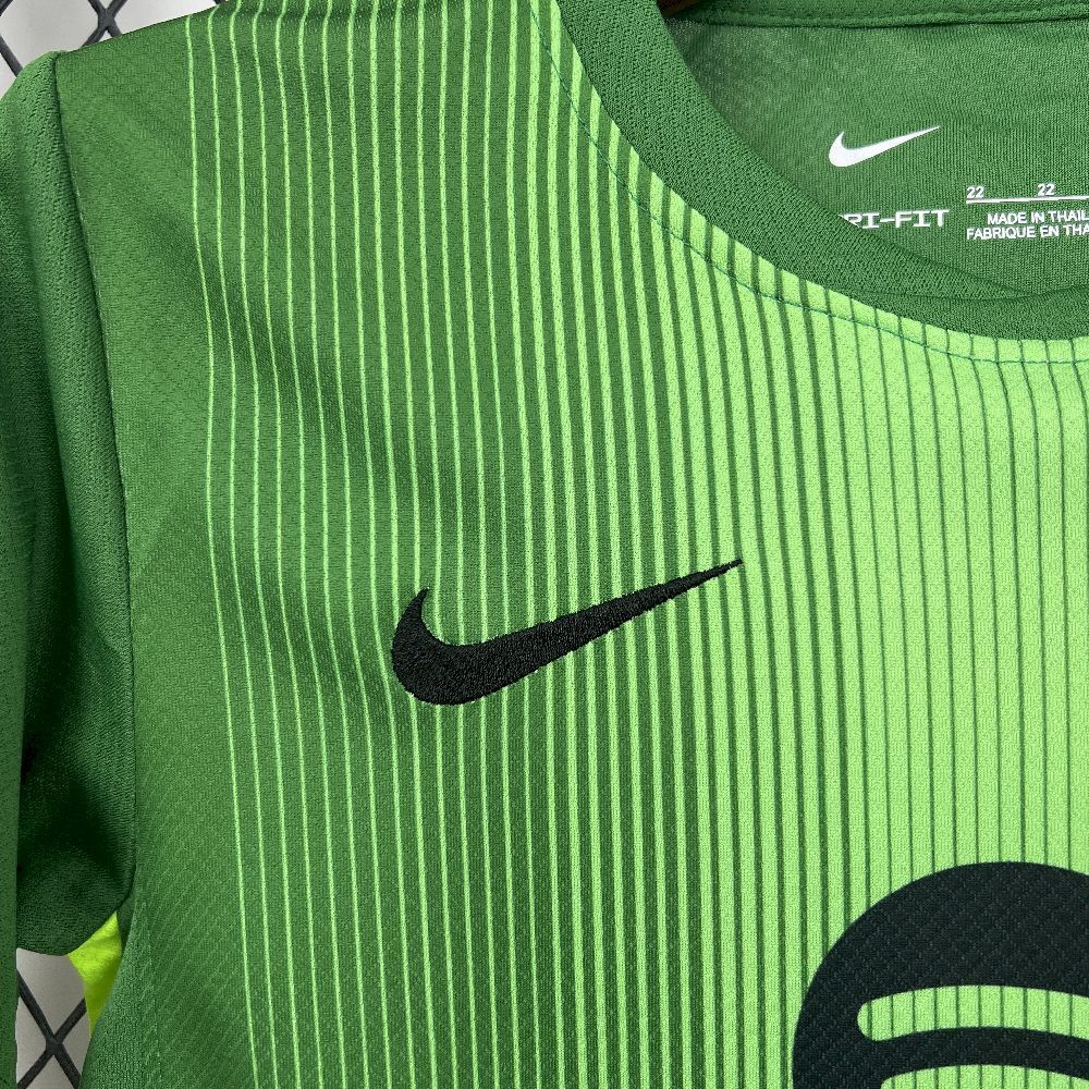 Kit Niño Barcelona Arquero Verde 25/26