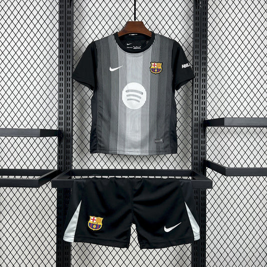 Kit Niño Barcelona Arquero Negro 25/26