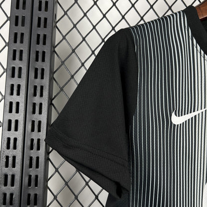 Kit Niño Barcelona Arquero Negro 25/26