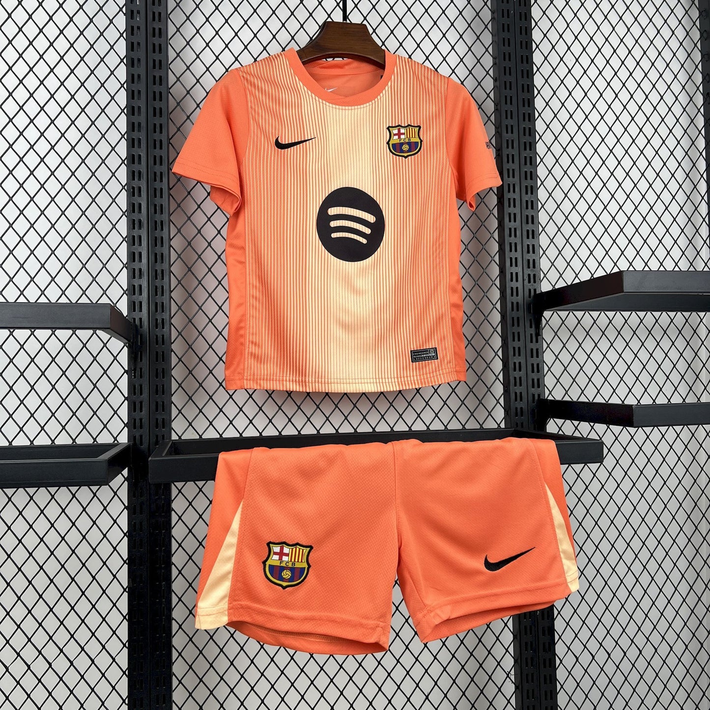 Kit Niño Barcelona Arquero Naranja 25/26
