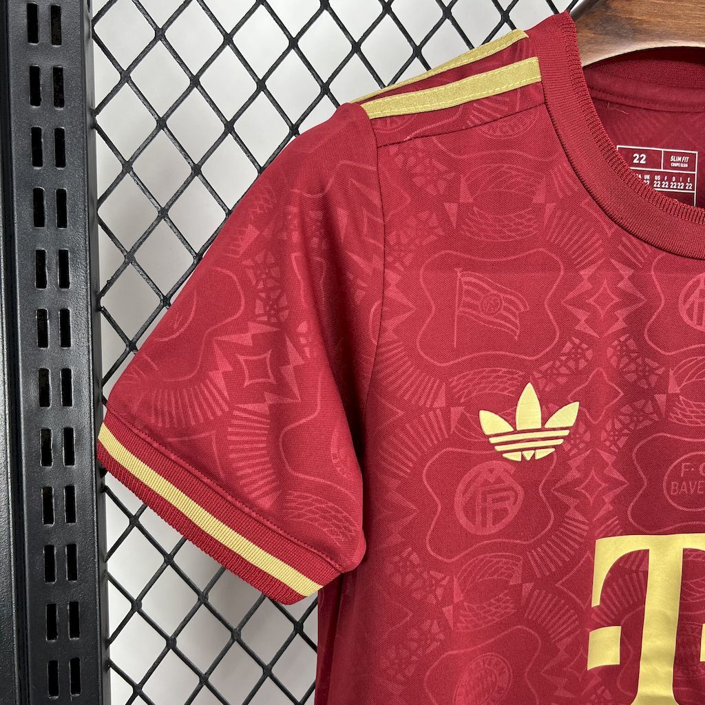 Kit Niño Bayern Múnich 125 Años