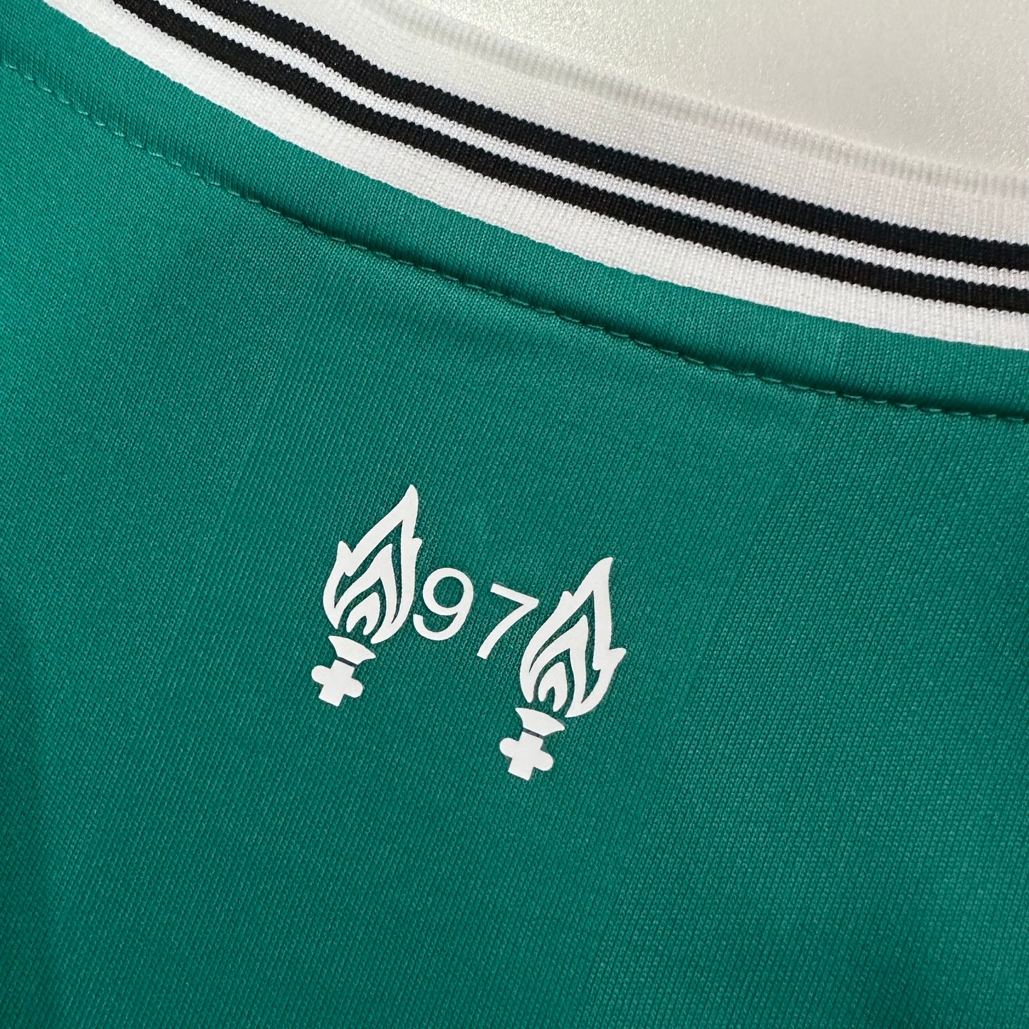 Camiseta Liverpool Tercera 25/26 - Manga Larga