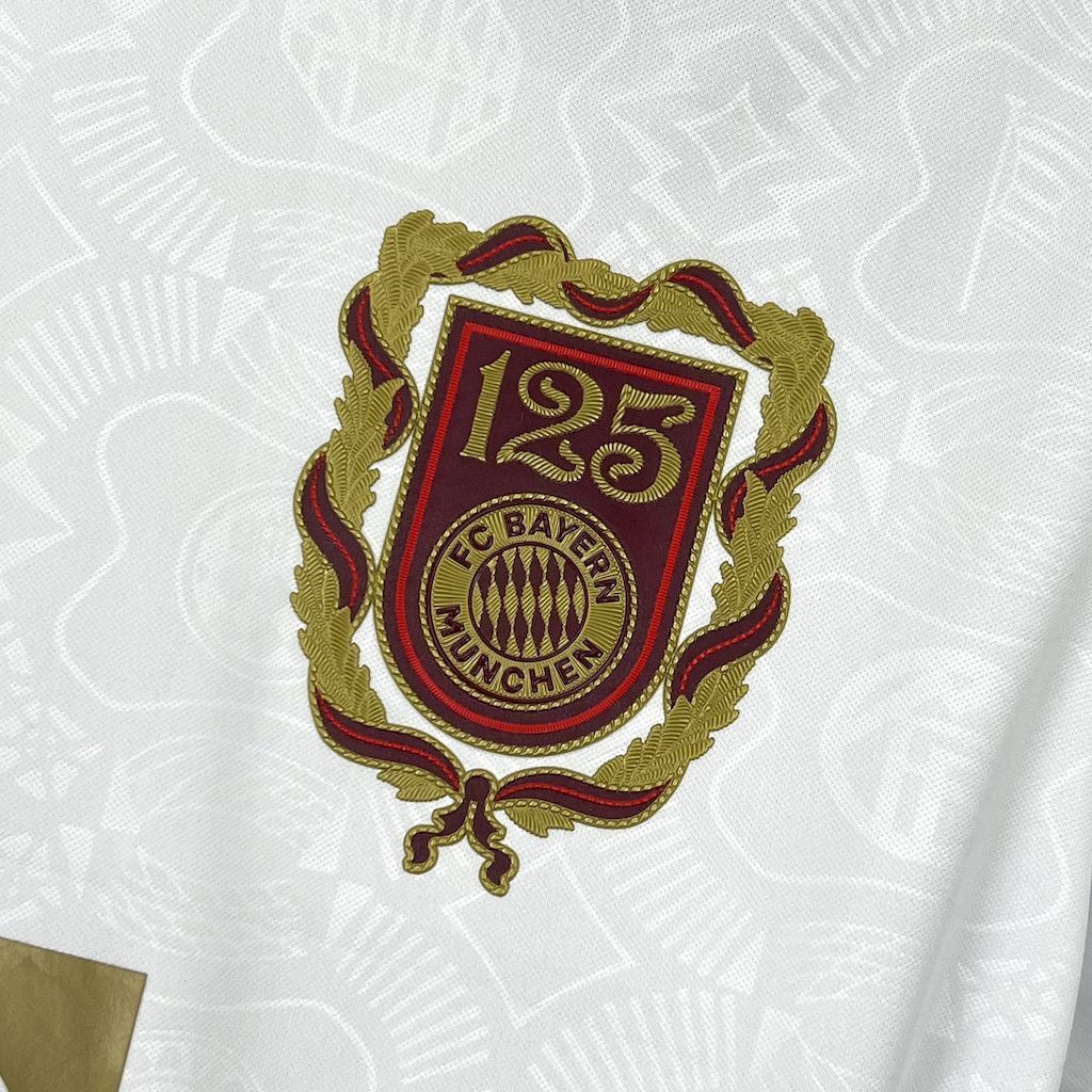 Camiseta Bayern Múnich 125 Años Blanca - Versión Fan