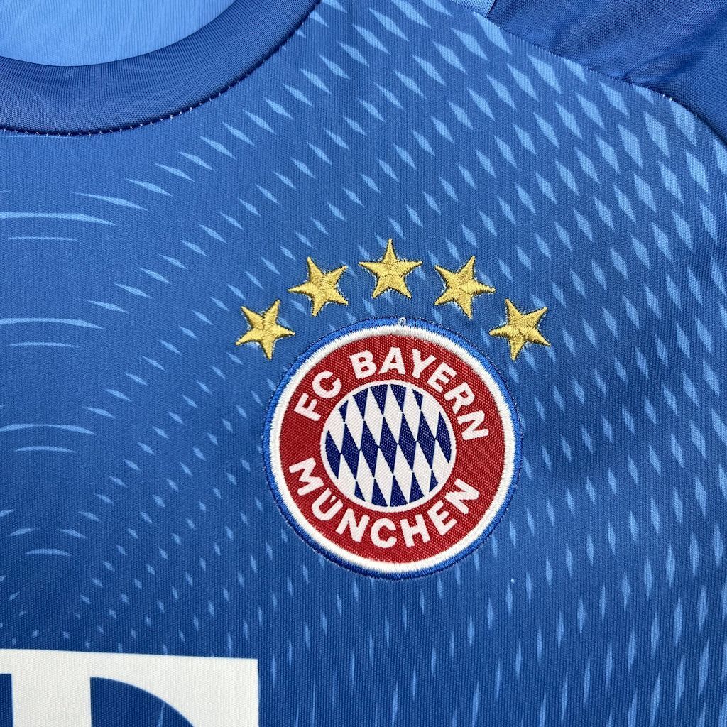 Kit Niño Bayern Múnich Portero Azul 25/26