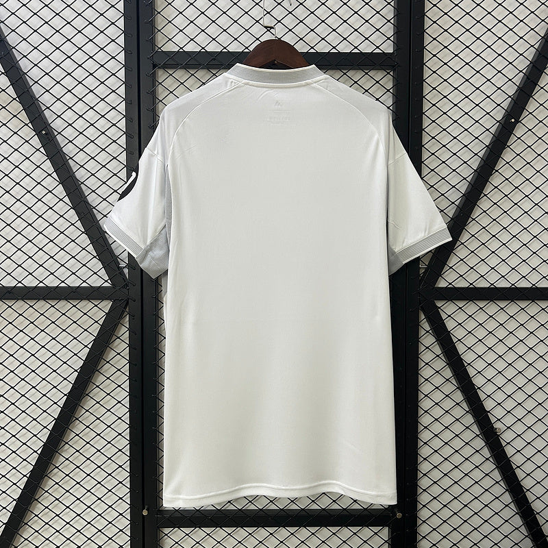 Camiseta Real Madrid Local 25/26 - Versión Fan