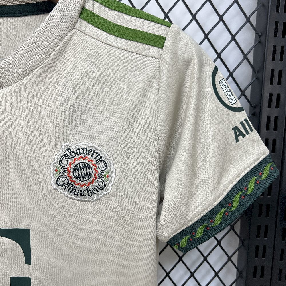 Kit Niño Bayern Múnich Oktoberfest 25/26