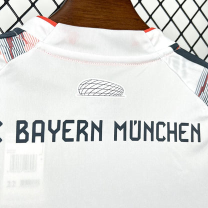 Kit Niño Bayern Múnich Visita 25/26