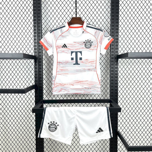 Kit Niño Bayern Múnich Visita 25/26