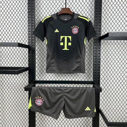 Kit Niño Bayern Múnich Portero Negro 25/26