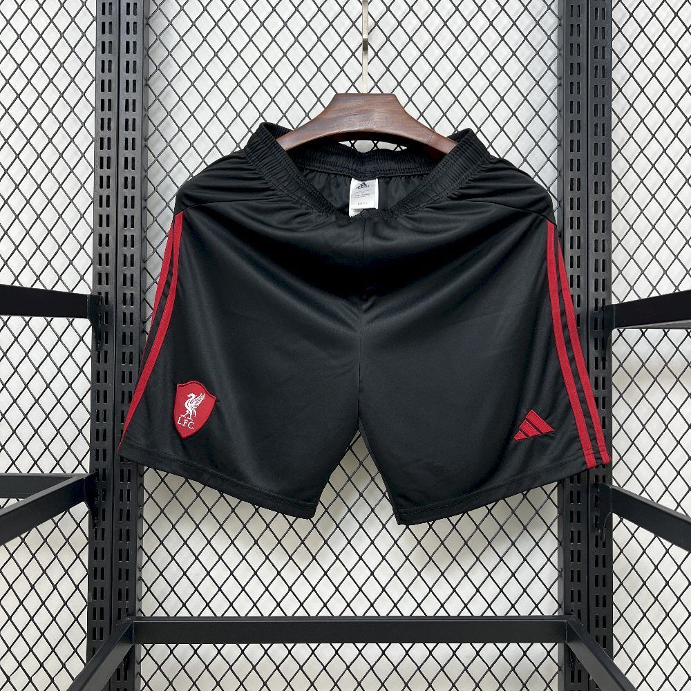 Short Liverpool Visita 25/26