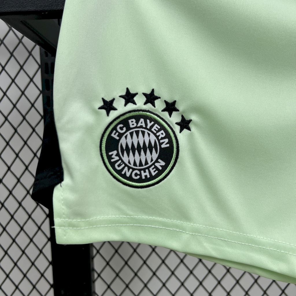 Kit Niño Bayern Múnich Portero Verde 25/26