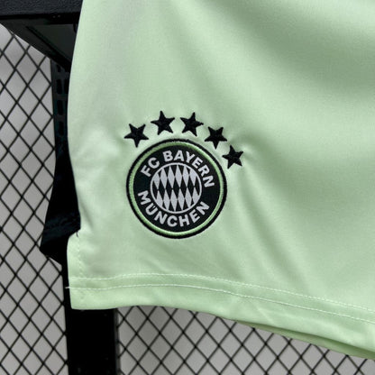 Kit Niño Bayern Múnich Portero Verde 25/26