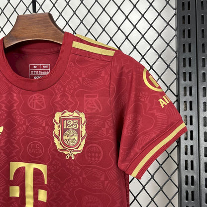 Kit Niño Bayern Múnich 125 Años