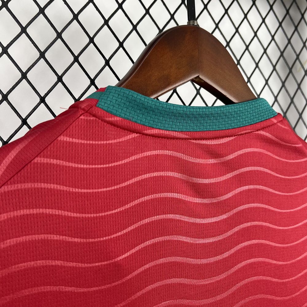 Camiseta Portugal Local Mundial 2026 - Mujer