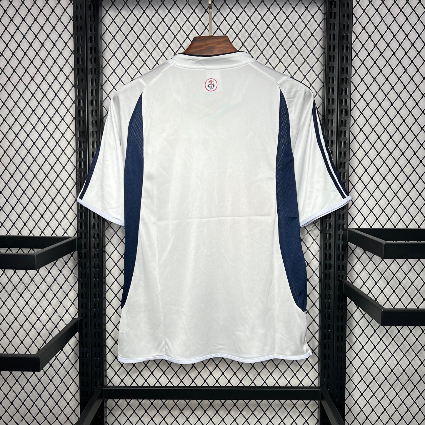 Camiseta Retro Universidad de Chile Visita 2003