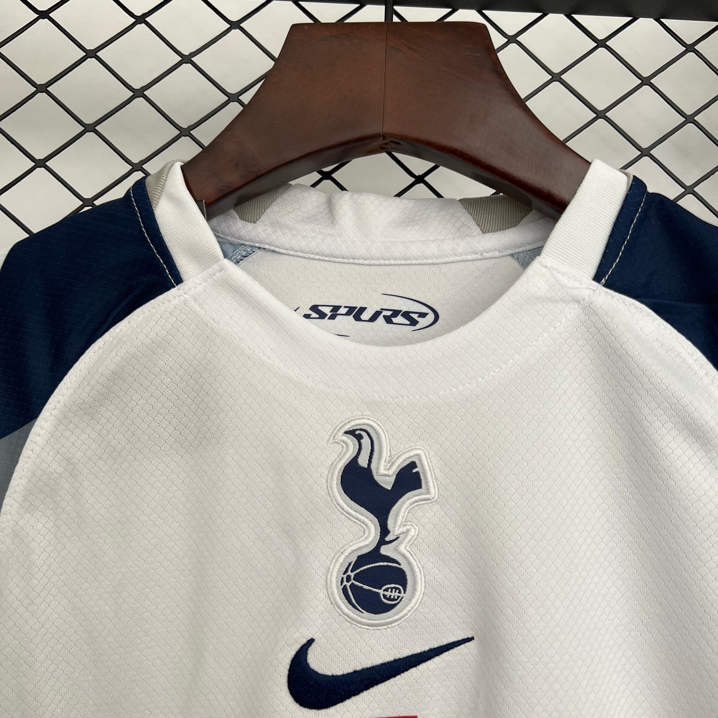 Kit Niño Tottenham Local 25/26