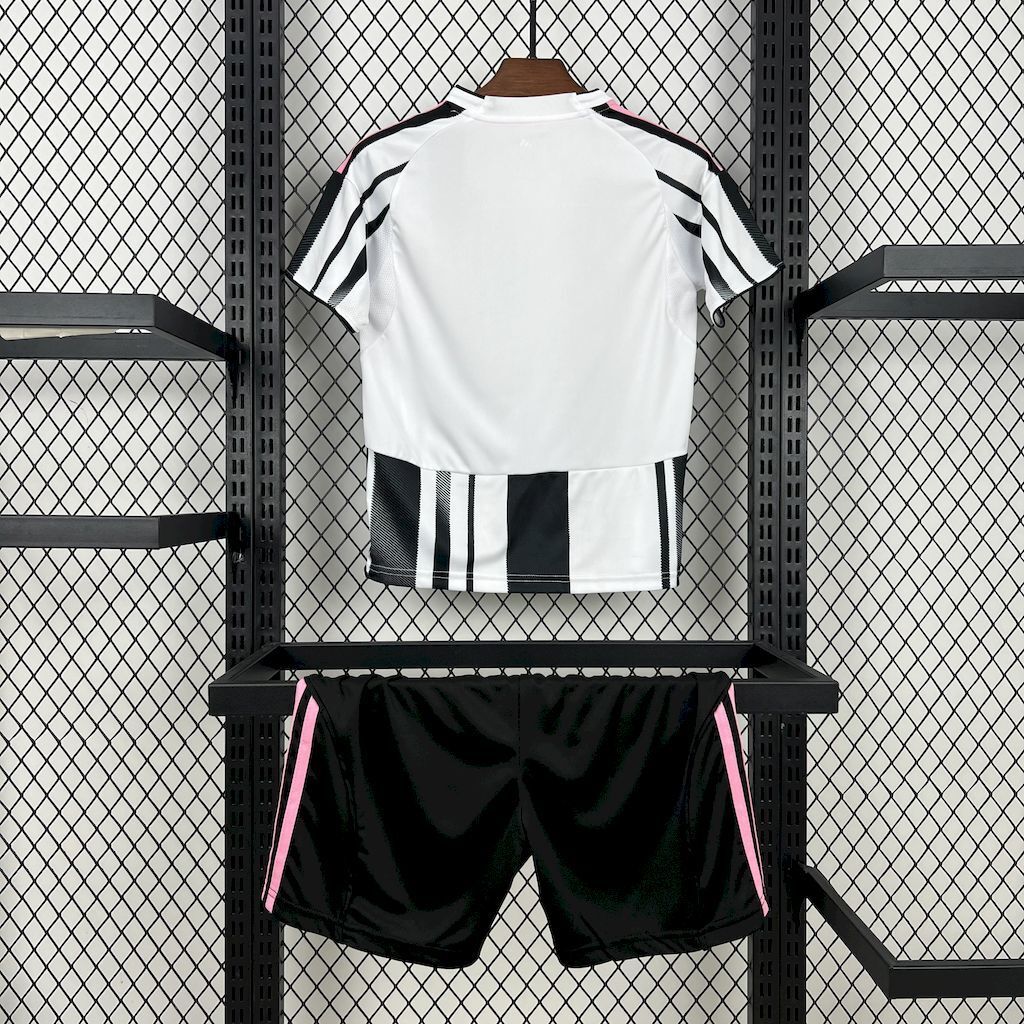 Kit Niño Juventus Local 25/26