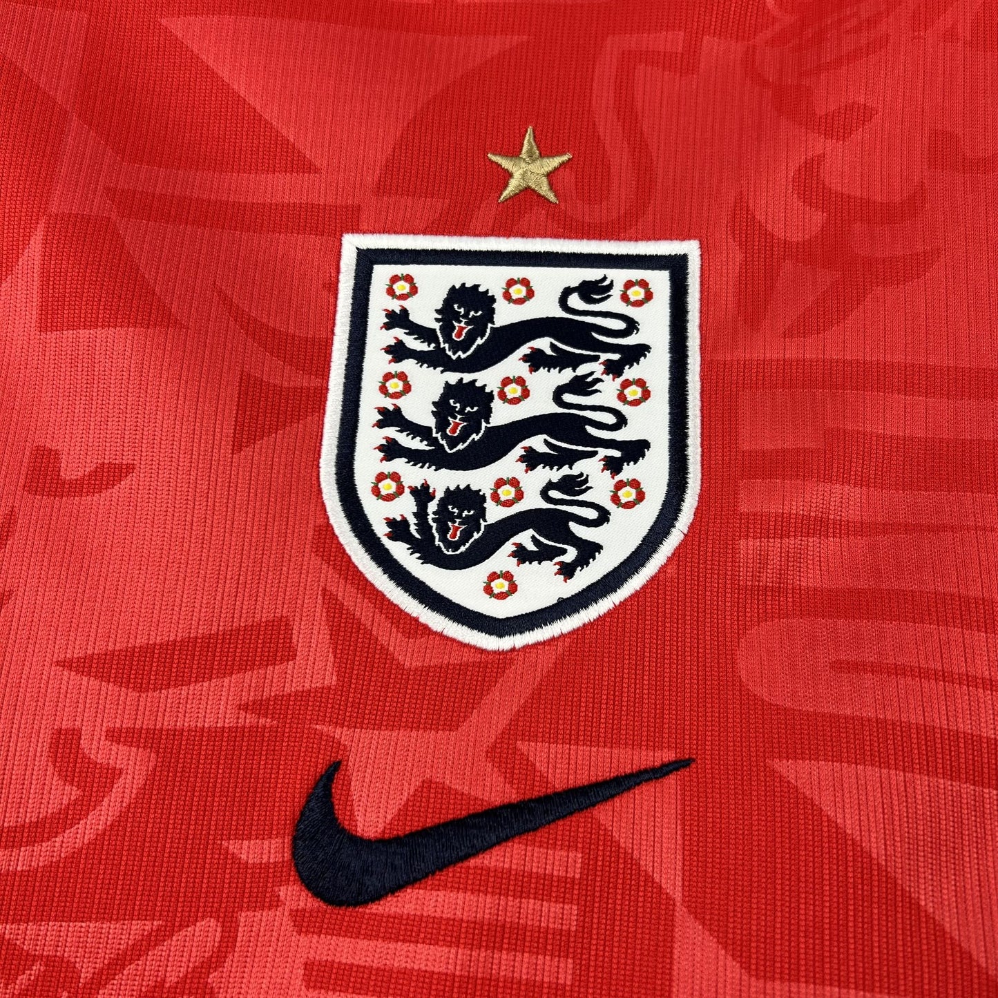 Camiseta Inglaterra Visita Mundial 2026 - Versión Fan