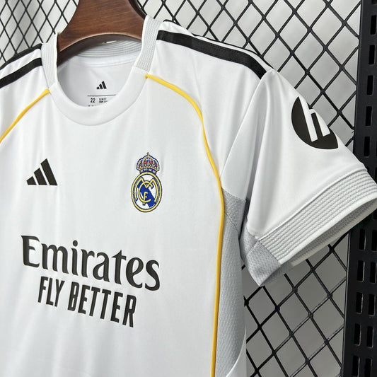Kit Niño Real Madrid Local 25/26