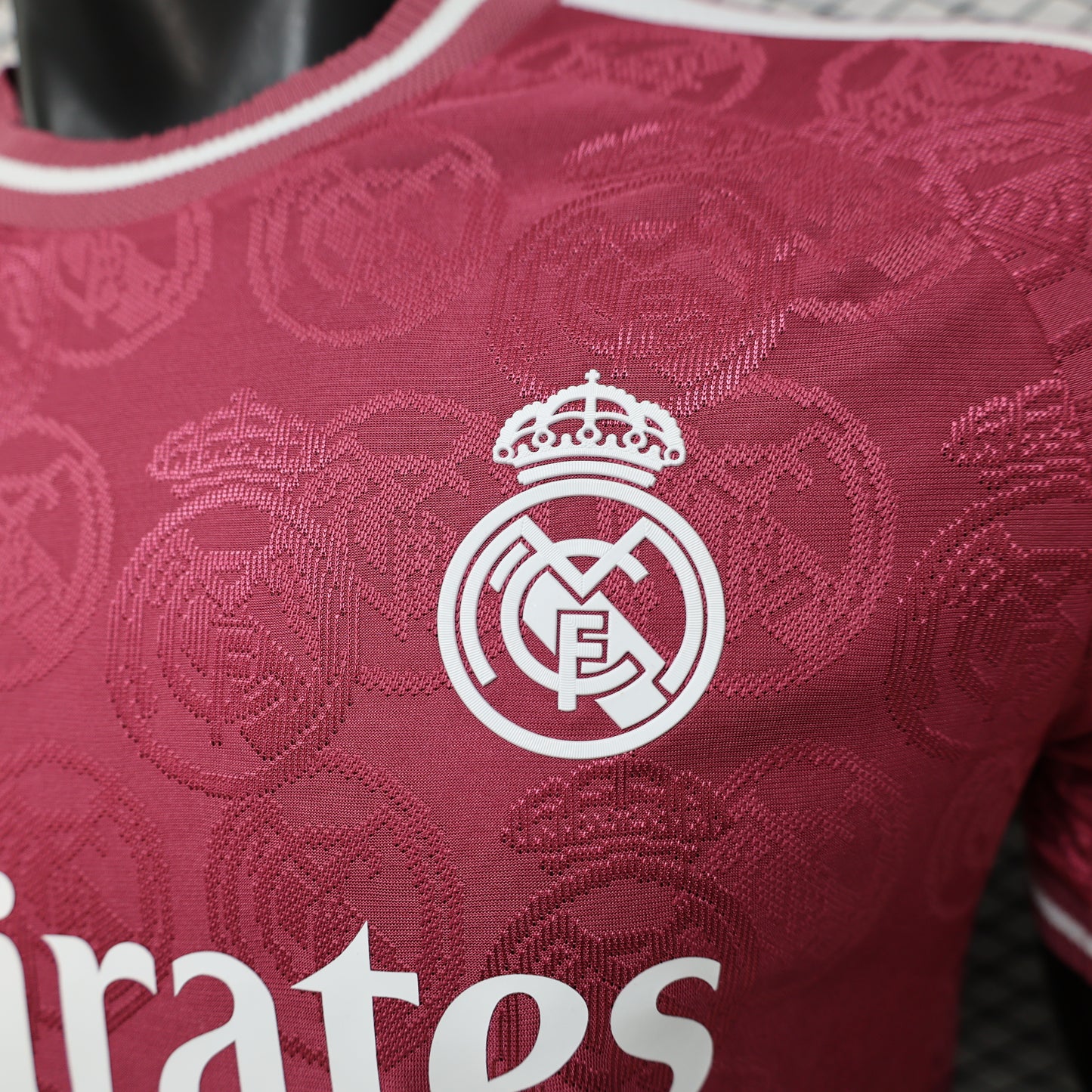 Camiseta Real Madrid Edición Especial Roja 25/26 - Versión Jugador