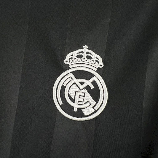 Camiseta Real Madrid Arquero Negra 25/26 - Versión Fan