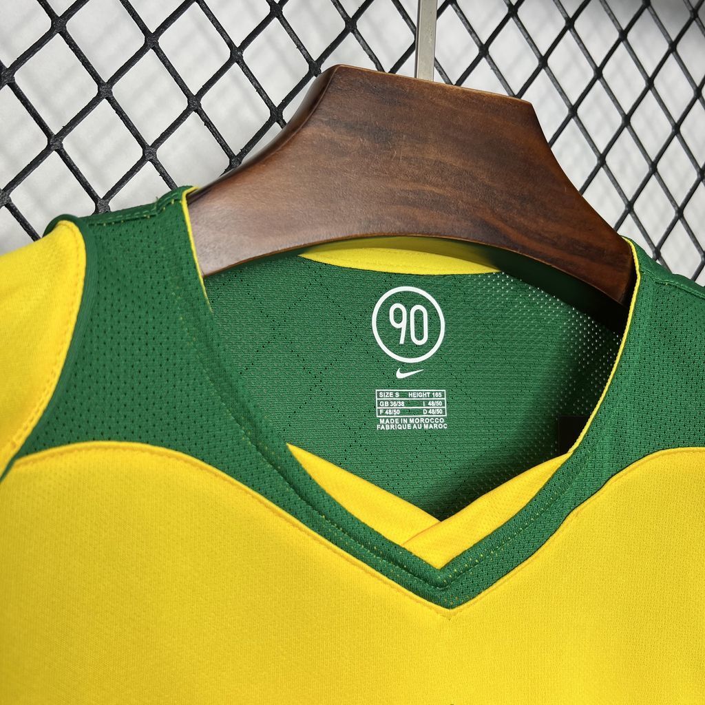 Camiseta Retro Brasil Local 2004