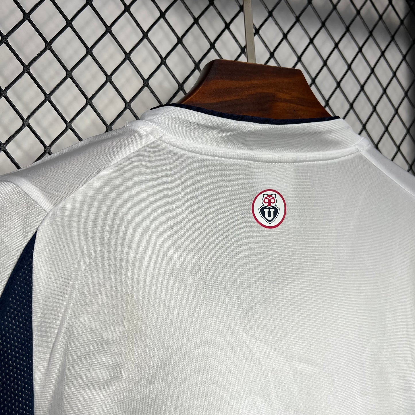 Camiseta Retro Universidad de Chile Visita 2003