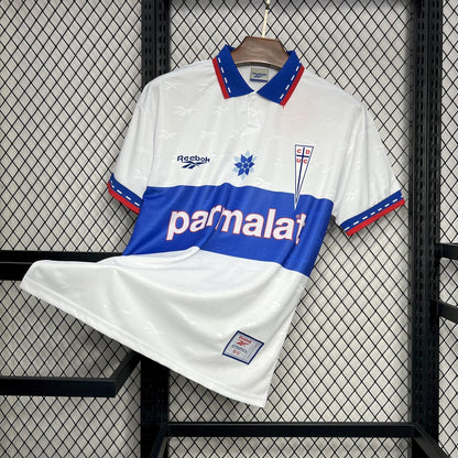 Camiseta Retro Universidad Católica Local 1999