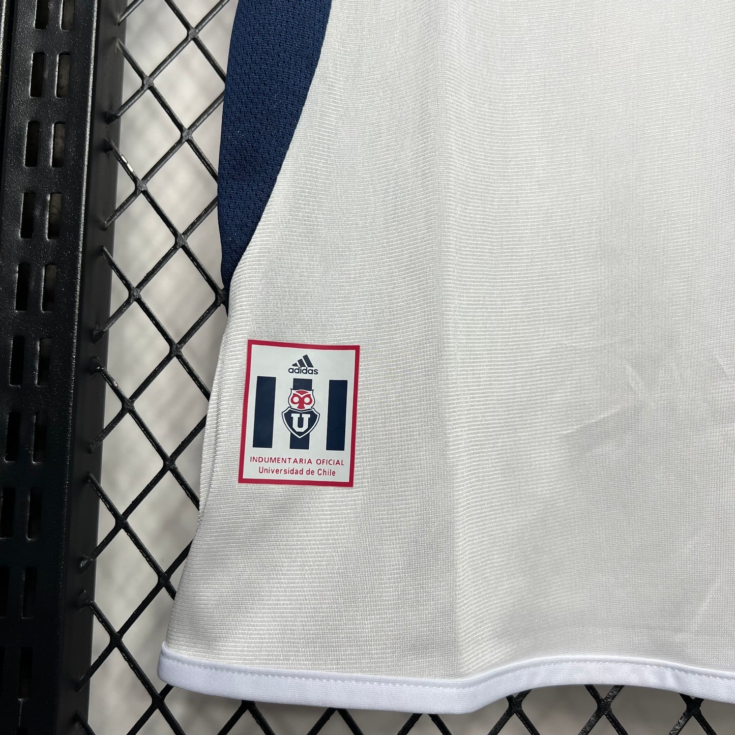 Camiseta Retro Universidad de Chile Visita 2003