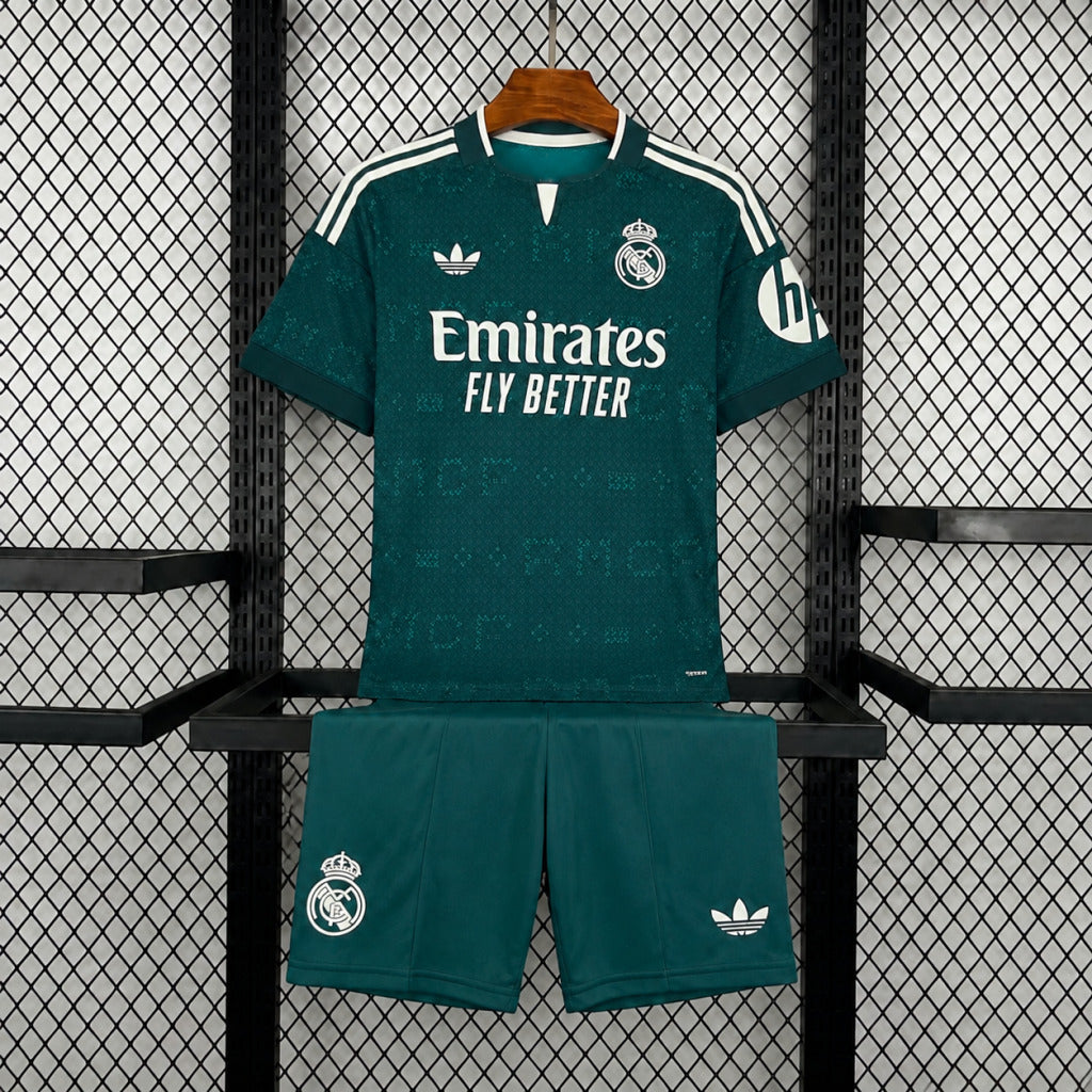 Kit Niño Real Madrid Visita 26/27