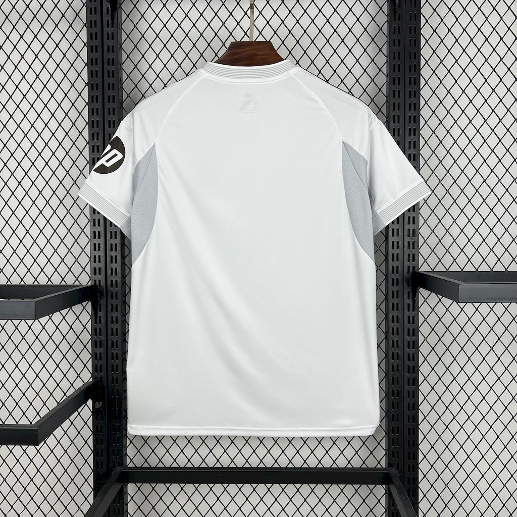 Camiseta Real Madrid Local 25/26 - Versión Fan