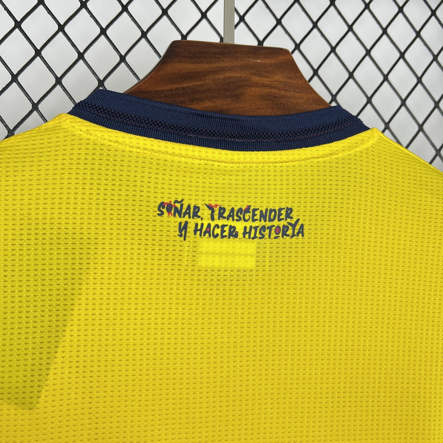 Camiseta Ecuador Local Mundial 2026 - Versión Fan