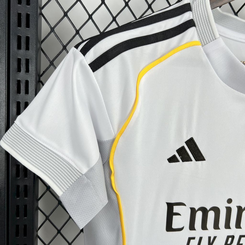 Camiseta Real Madrid Local 25/26 - Mujer
